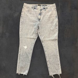 Banana Republic Jeans Women’s 35 Long High-Rise‎ Slim Light Wash Denim Raw Hem